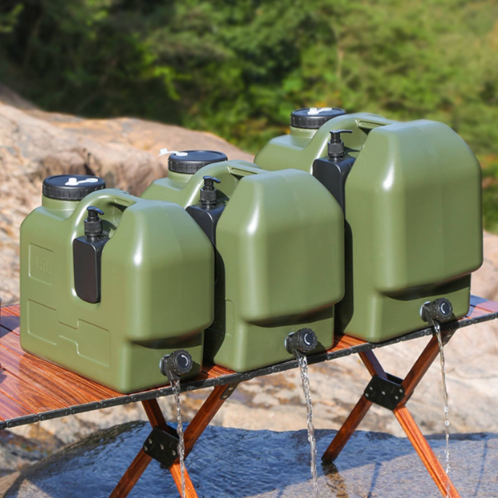 Contenitore per acqua con rubi - Outdoor Camping Water Jug recensione e prezzo